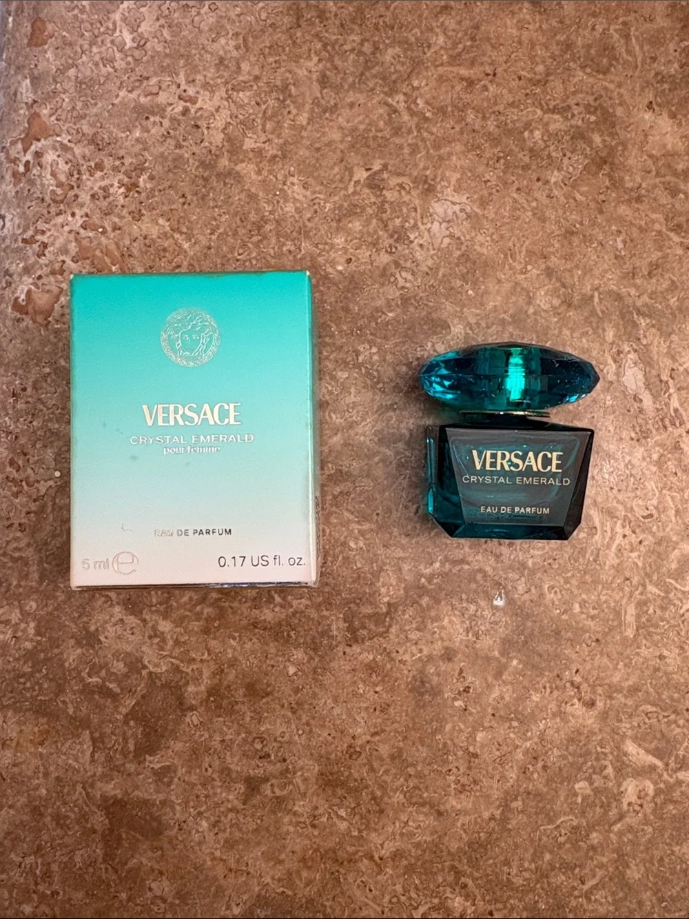 NIB Versace Crystal Emerald - Picture 2 of 5
